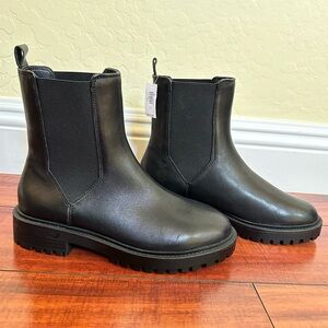 NWT Banana Republic boots